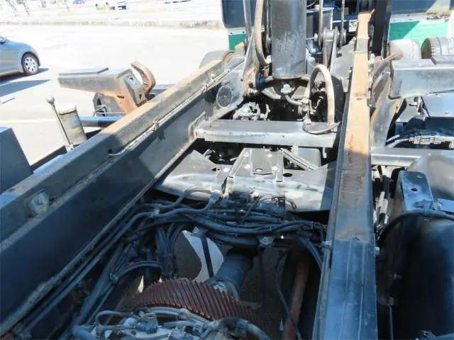 日野プロフィアダンプ大型（10t）[写真38]