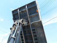 日野プロフィアダンプ大型（10t）[写真41]