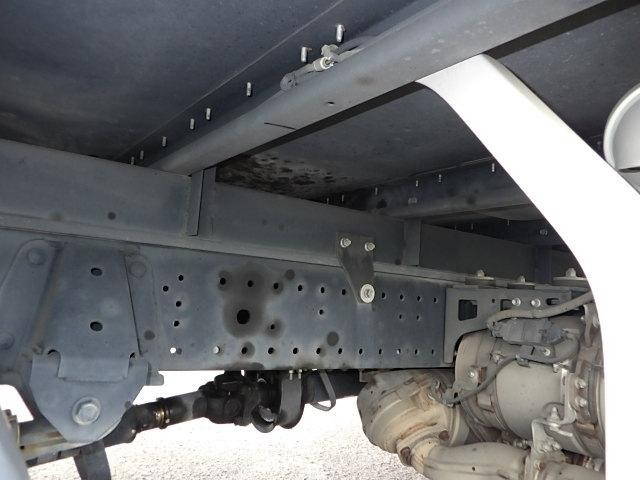 日野デュトロアルミバン小型（2t・3t）[写真11]