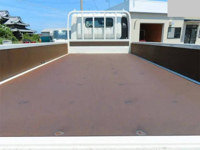 日野デュトロ平ボディ小型（2t・3t）[写真22]