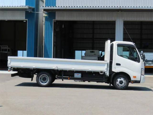 日野デュトロ平ボディ小型（2t・3t）[写真04]