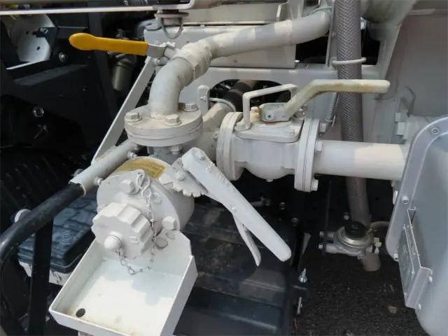 いすゞエルフタンク車（タンクローリー）小型（2t・3t）[写真14]