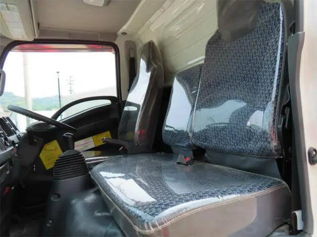 いすゞエルフタンク車（タンクローリー）小型（2t・3t）[写真30]