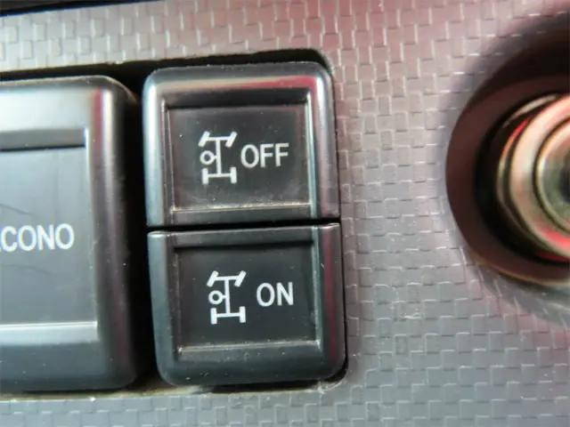 いすゞエルフタンク車（タンクローリー）小型（2t・3t）[写真37]