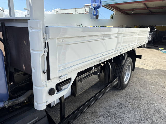 いすゞエルフクレーン3段小型（2t・3t）[写真14]