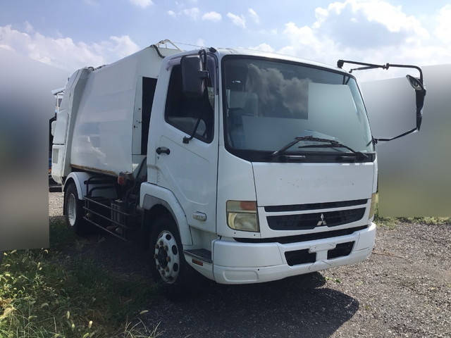 三菱ふそうファイターパッカー車（塵芥車）増トン（6t・8t）[写真03]