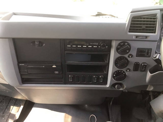 三菱ふそうファイターパッカー車（塵芥車）増トン（6t・8t）[写真34]