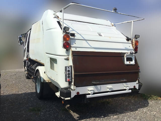 三菱ふそうファイターパッカー車（塵芥車）増トン（6t・8t）[写真04]