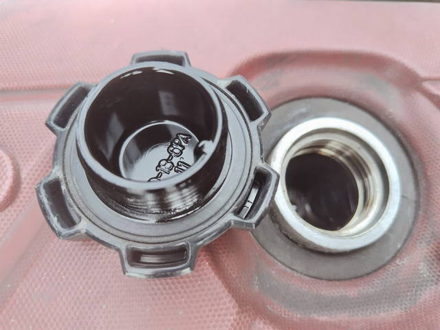 日野デュトロ平ボディ小型（2t・3t）[写真11]