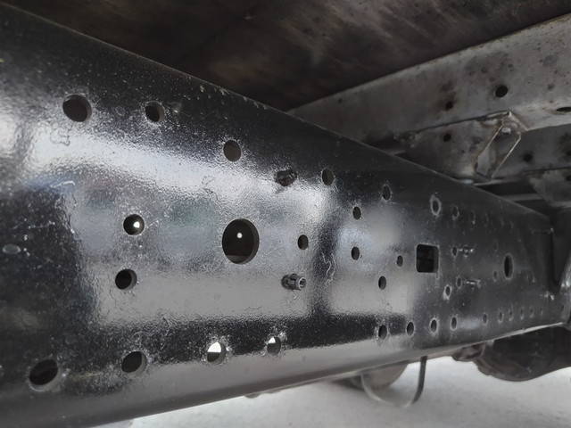 日野デュトロ平ボディ小型（2t・3t）[写真15]