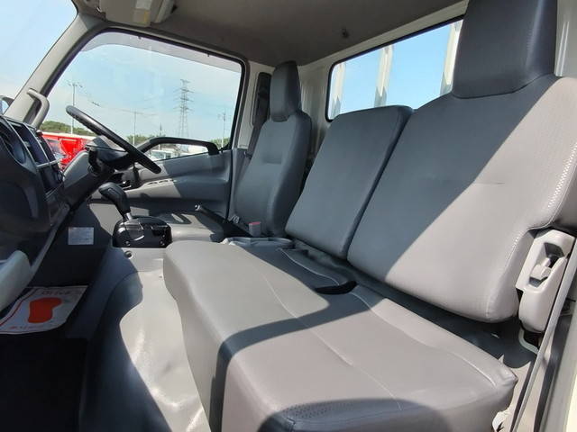 日野デュトロ平ボディ小型（2t・3t）[写真21]