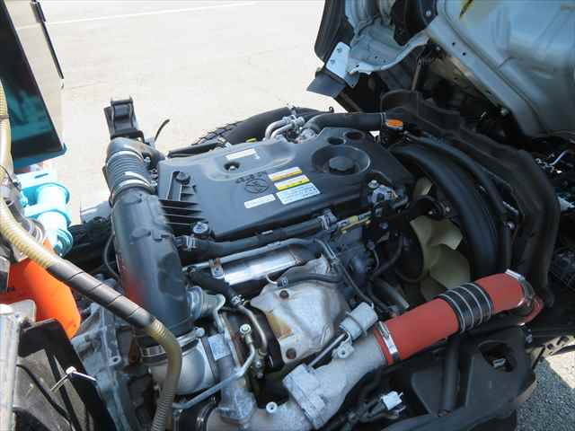 いすゞエルフパッカー車（塵芥車）小型（2t・3t）[写真11]