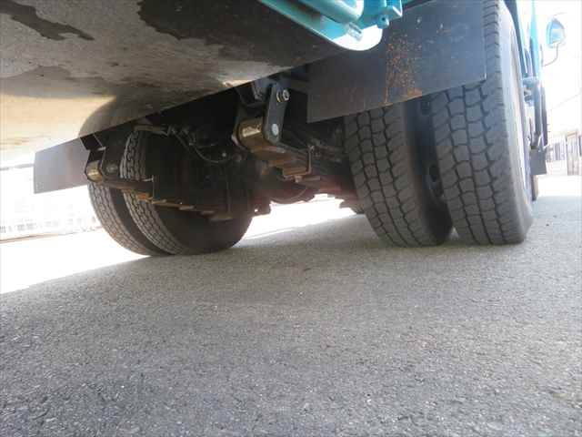 いすゞエルフパッカー車（塵芥車）小型（2t・3t）[写真16]