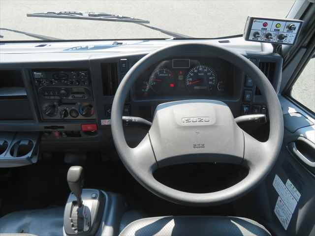 いすゞエルフパッカー車（塵芥車）小型（2t・3t）[写真28]