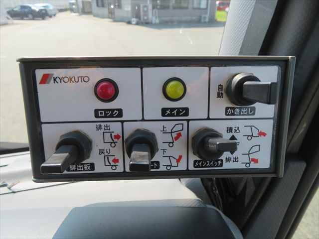 いすゞエルフパッカー車（塵芥車）小型（2t・3t）[写真29]