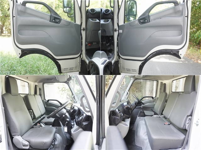 日野デュトロ平ボディ小型（2t・3t）[写真30]