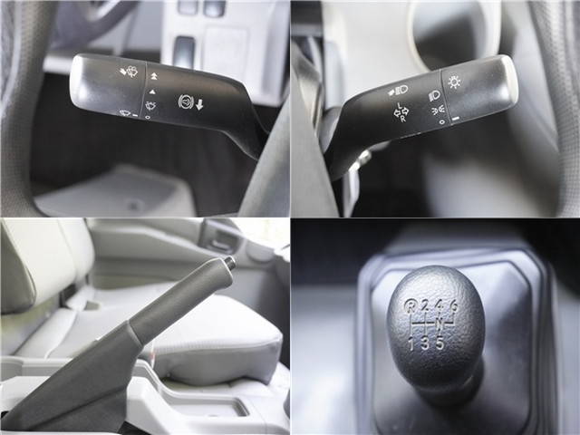 日野デュトロ平ボディ小型（2t・3t）[写真33]