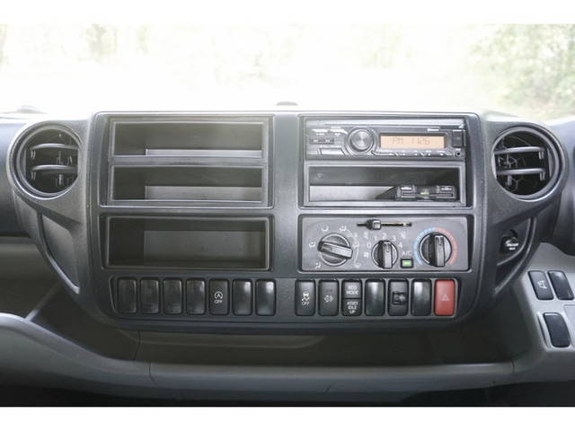 日野デュトロ平ボディ小型（2t・3t）[写真35]