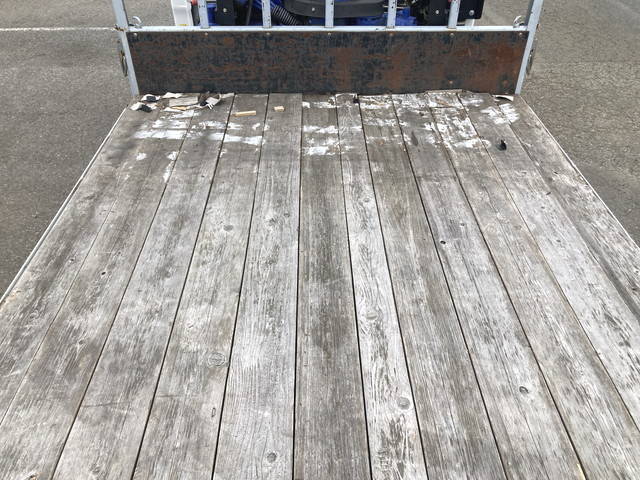 いすゞエルフクレーン4段小型（2t・3t）[写真12]