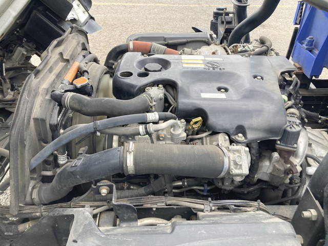 いすゞエルフクレーン4段小型（2t・3t）[写真26]