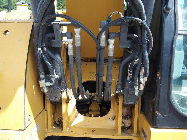 CATユンボ（バックホー）[写真15]