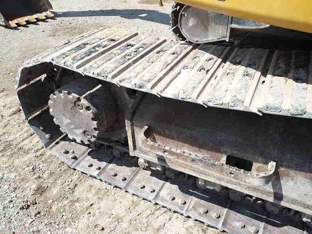 CATユンボ（バックホー）[写真23]