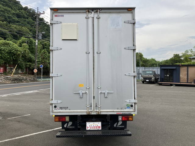 日野デュトロアルミバン小型（2t・3t）[写真10]