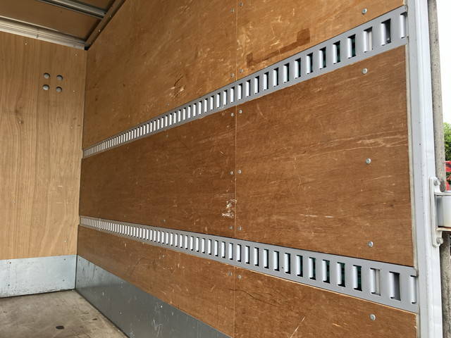 日野デュトロアルミバン小型（2t・3t）[写真13]