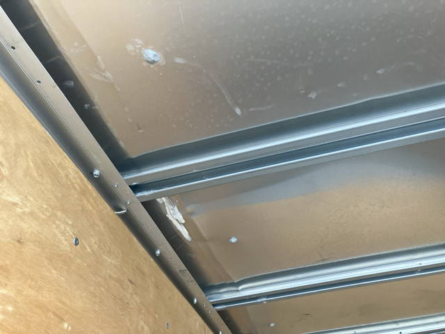 日野デュトロアルミバン小型（2t・3t）[写真16]