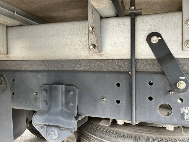 日野デュトロアルミバン小型（2t・3t）[写真22]