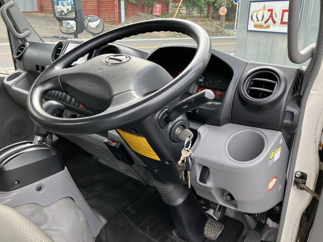 日野デュトロアルミバン小型（2t・3t）[写真33]