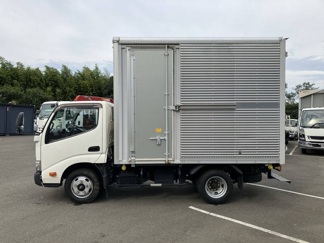 日野デュトロアルミバン小型（2t・3t）[写真05]