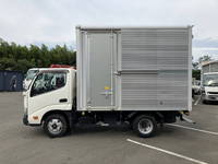 日野デュトロアルミバン小型（2t・3t）[写真05]