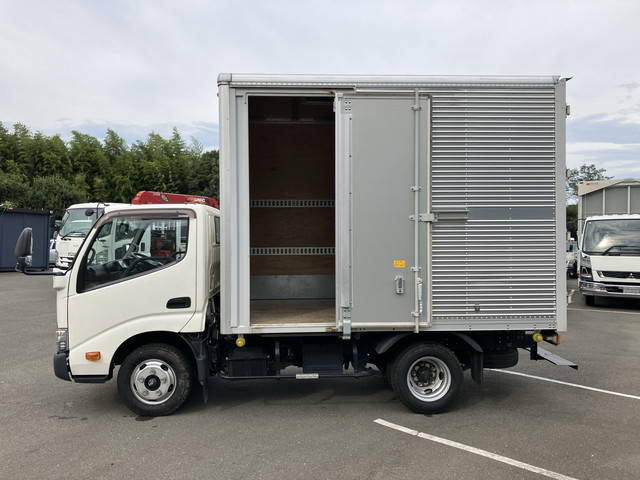 日野デュトロアルミバン小型（2t・3t）[写真06]