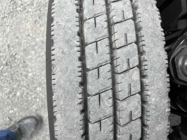 いすゞエルフアルミバン小型（2t・3t）[写真28]