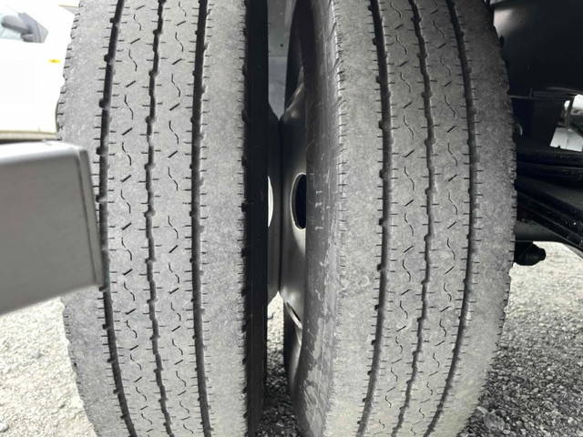 いすゞエルフアルミバン小型（2t・3t）[写真30]