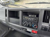 いすゞエルフアルミバン小型（2t・3t）[写真35]