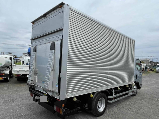 いすゞエルフアルミバン小型（2t・3t）[写真04]