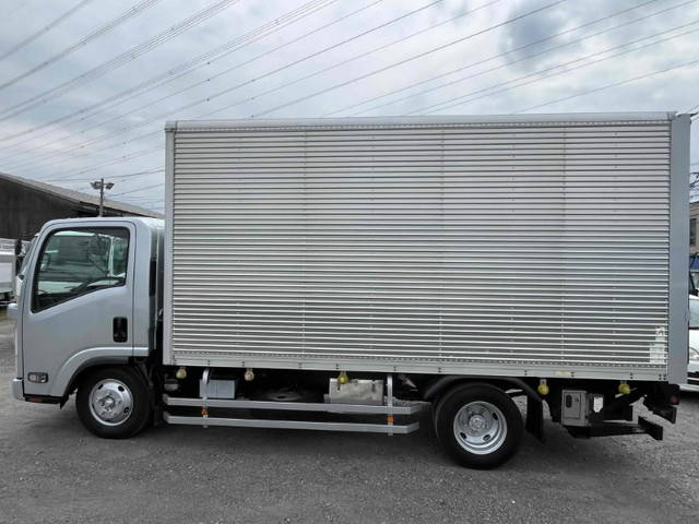 いすゞエルフアルミバン小型（2t・3t）[写真08]