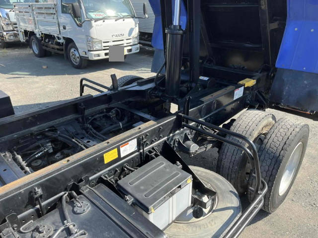 いすゞフォワード深ダンプ（土砂禁ダンプ）中型（4t）[写真12]