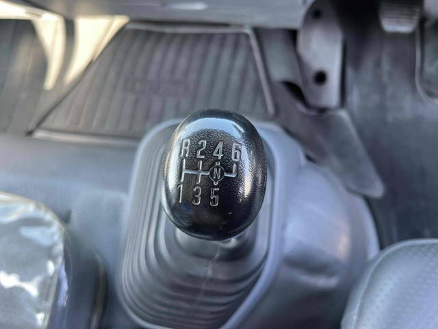 いすゞフォワード深ダンプ（土砂禁ダンプ）中型（4t）[写真31]