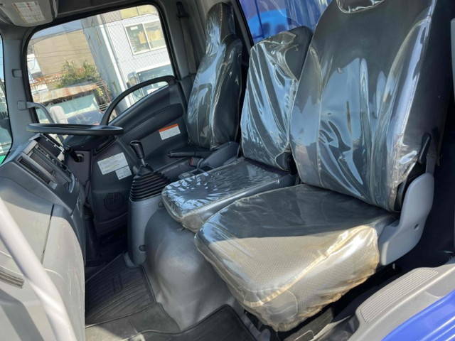 いすゞフォワード深ダンプ（土砂禁ダンプ）中型（4t）[写真34]