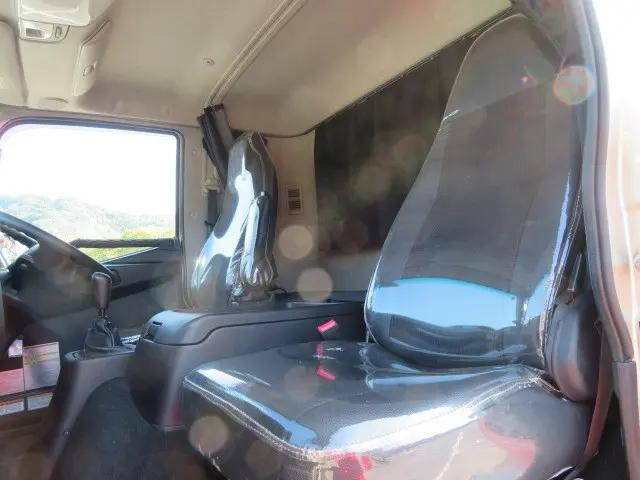 三菱ふそうファイターアルミブロック中型（4t）[写真11]