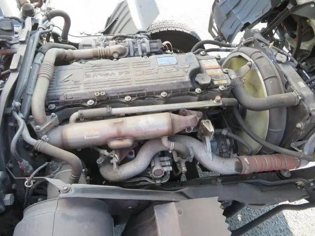 三菱ふそうファイターアルミブロック中型（4t）[写真30]