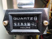 いすゞエルフ穴掘建柱車小型（2t・3t）[写真27]