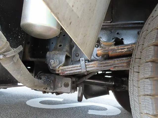 いすゞエルフ穴掘建柱車小型（2t・3t）[写真35]