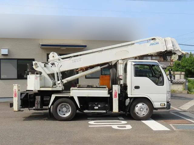 いすゞエルフ穴掘建柱車小型（2t・3t）[写真04]