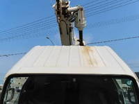 いすゞエルフ穴掘建柱車小型（2t・3t）[写真07]