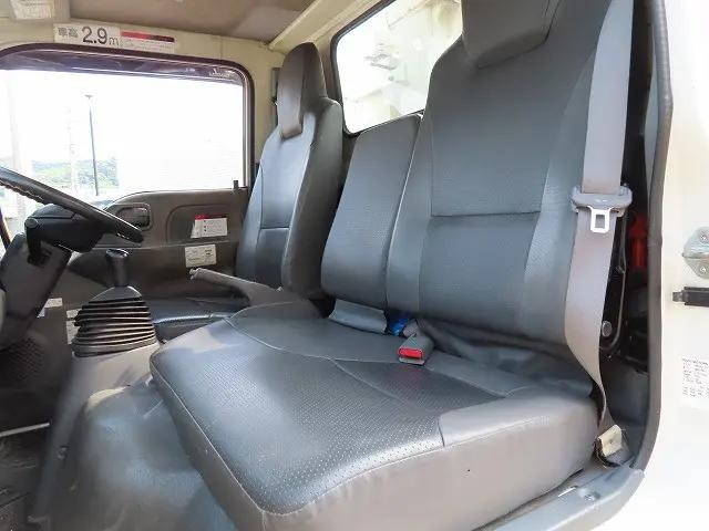 いすゞエルフ穴掘建柱車小型（2t・3t）[写真09]