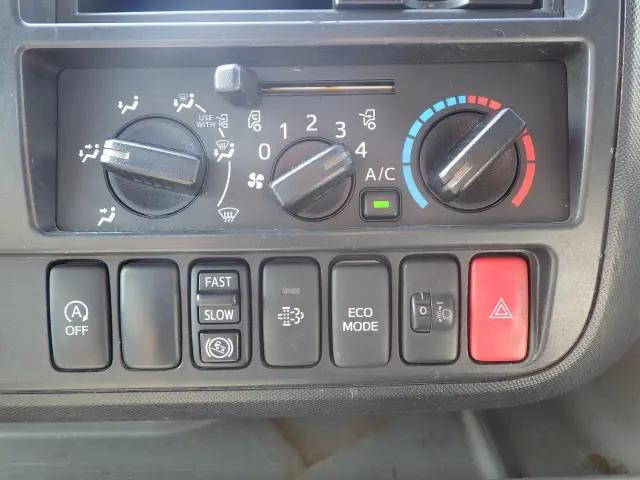 日野デュトロ平ボディ小型（2t・3t）[写真14]